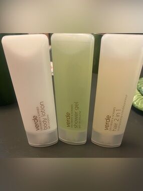 Gilchrist and Soames Verde Shower Gel Body Lotion 2 in 1 shampoo & conditioner